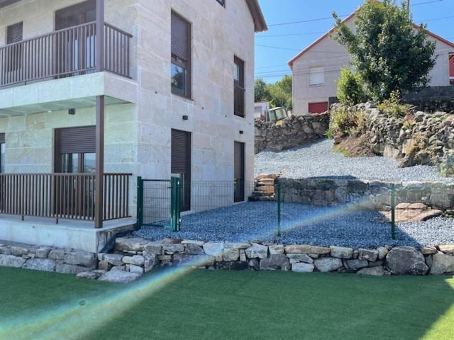 Casita Independiente Y Tres Apartamentos Con Piscina Ladeira Playa Baiona Exterior photo